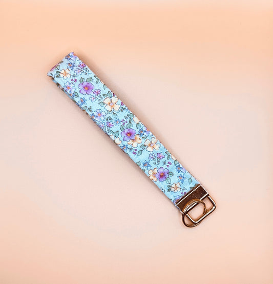 Wristlet Keychain - Ditzy Floral Green