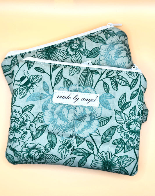 Flat Zipper Carry All Pouch - Sage Green Bee