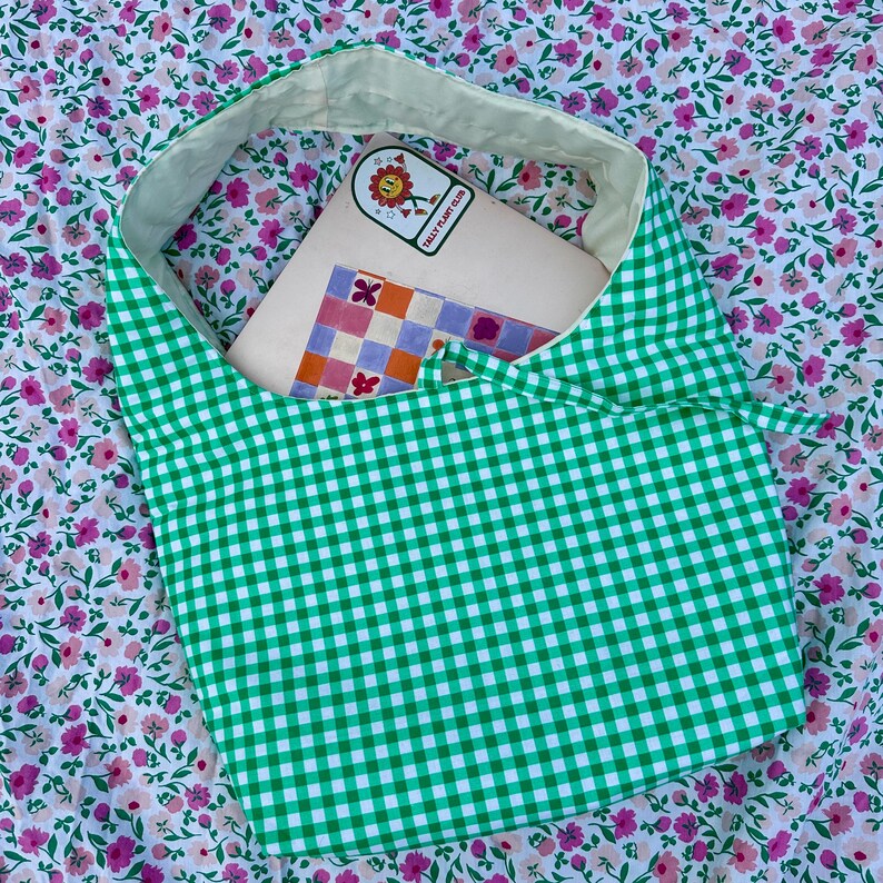 Green Gingham Bow Shoulder Bag with Pocket and Key Clasp